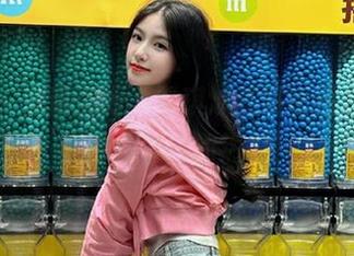 丽柜 – 渊源美丽，司琪泳装写真图集中的每一张都是夏日的热情！.txt