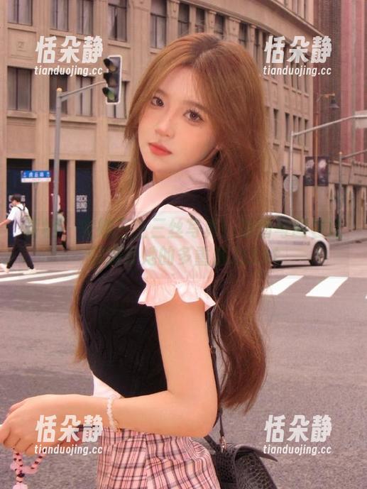 丽柜 - 安娜三生三丝写真：原图与图包让你感受她的多重魅力.txt