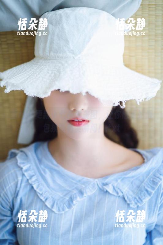 丽柜 - 更新小七美脚美图，让你感受如假包换的绝美瞬间！.txt