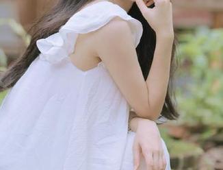 丽柜 – 怡萱的眼镜世界：无圣光写真合集带你走进她的视界.txt