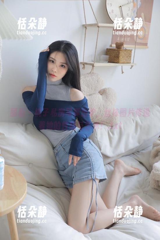 丽柜 - 桃子私房写真出炉，丝袜图片传递着她的性感与艺术！.txt