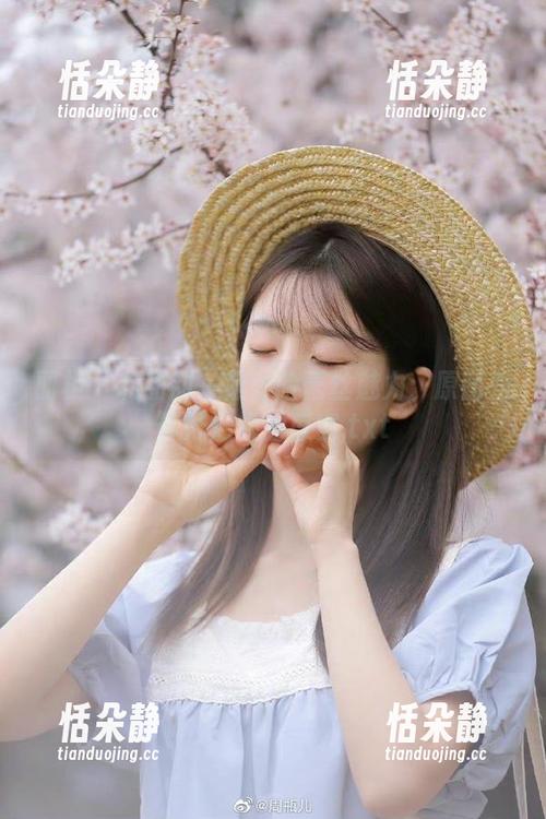 丽柜 - 和甜甜一起体验蕾丝魅力：原图为你开启视觉盛宴.txt