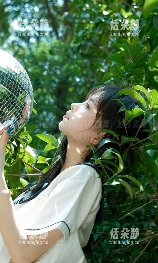 丽柜 - 甜甜清纯写真风格图集，独特资源记录青春的美好时光.txt