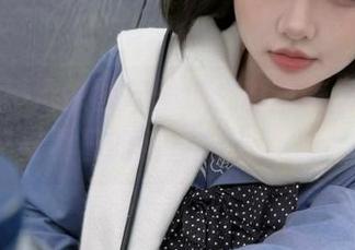 丽柜 – 精选原图与壁纸，甜甜美足让你感受夏日的清新与热情.txt