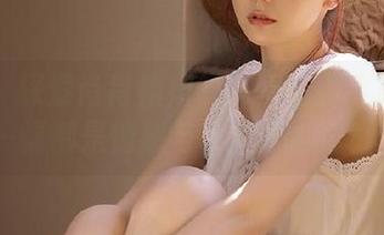 丽柜 – 探索肖肖姐姐的写真资源宝藏：每一幅都是情感与art的交融.txt