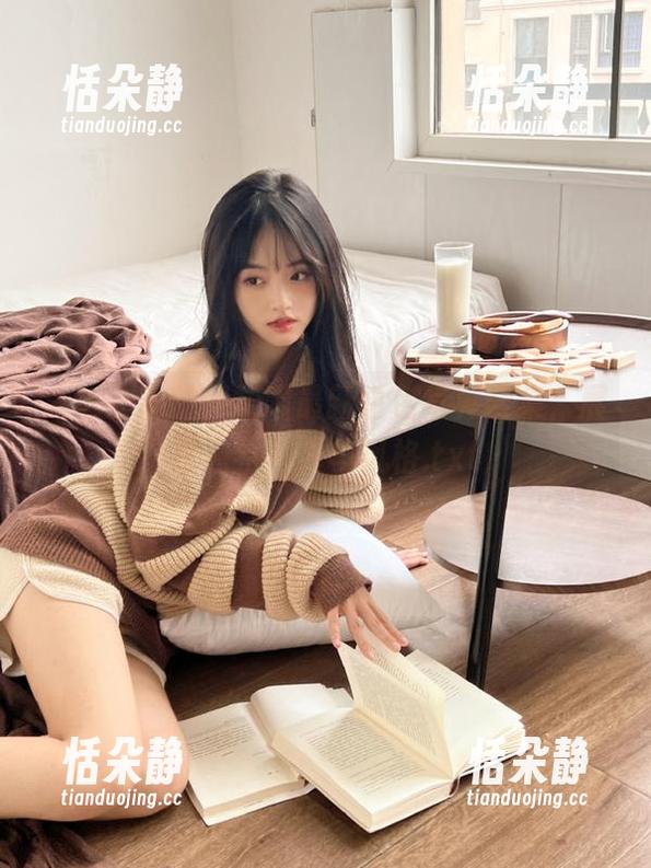 令人心动的九柒喵最新白色写真合集，展现独特气质与风格.txt