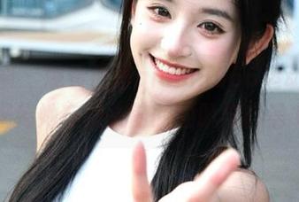微密圈 – 观看俏妞qiaoniu66运动写真，揭秘她在镜头前的洒脱与自信.txt