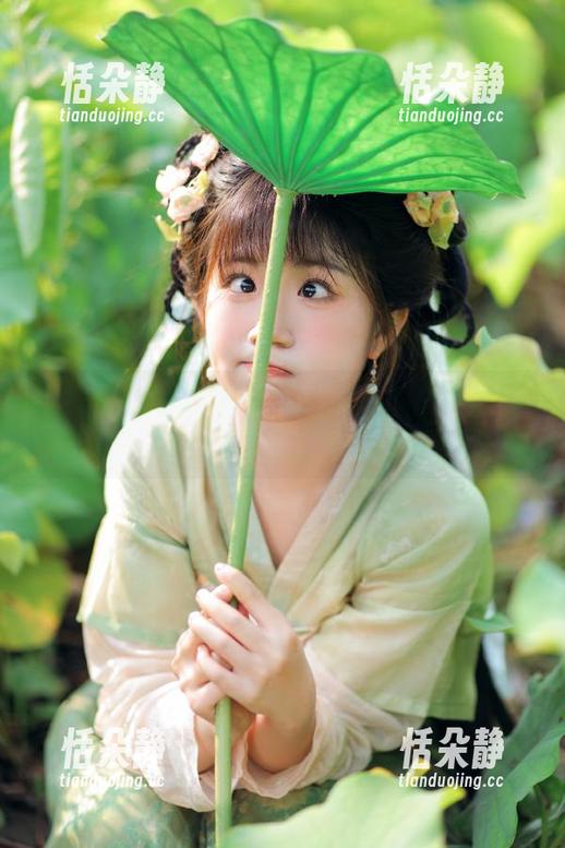 微密圈 - 俏妞qiaoniuTT的制服系列写真：青春洋溢的个性套图分享.txt