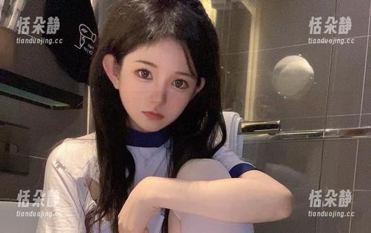 在倦倦喵的镜头下，女同事们的写真大曝光，观看绝对不容错过！.txt