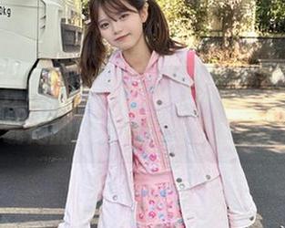 克拉女神 – 周迪泳衣魅力无法抵挡，快来下载她的超强网盘合集吧！.txt