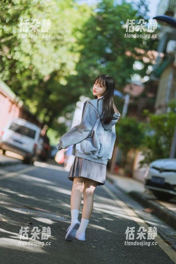 克拉女神 - 甜心来啦！赵雨静最新可爱图片，给你满满少女心！.txt