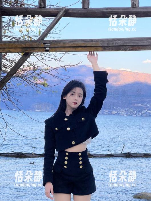 克拉女神 - 在线浏览雅楠修女的图集，发现她作品背后的深意.txt