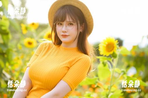 前羽rr水手服图包精选，带你走进清新又迷人的夏日海岸.txt