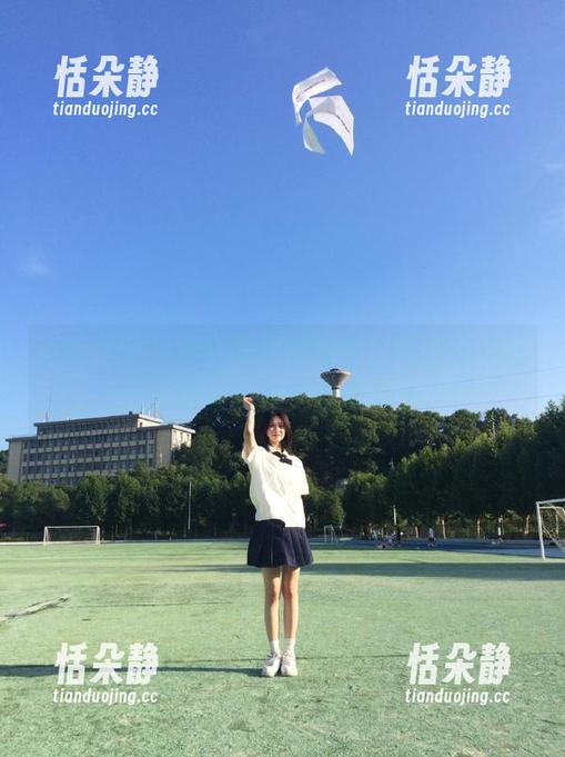 南国足艺 - 跟随青青的脚步，欣赏奶牛写真带来的视觉盛宴.txt