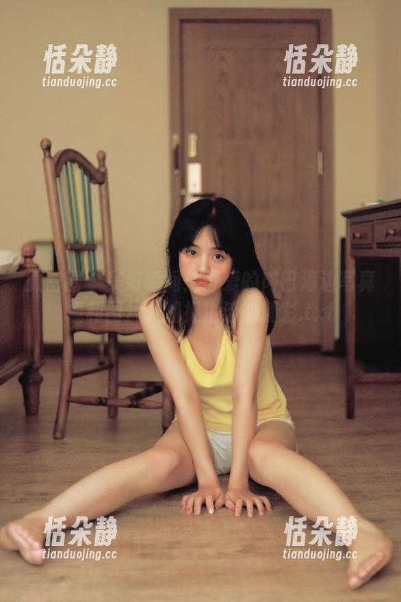 微密圈 - 美好瞬间：可爱的肉巴海边写真福利图片，捕捉生活的精彩.txt