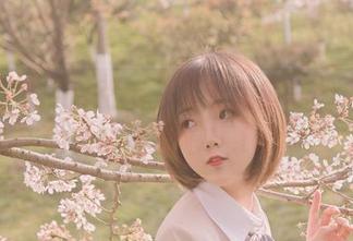 奶牛女孩名赖弥七，带着甜蜜美图来袭，快来看看吧！.txt