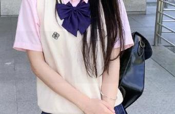 微密圈 – 探索周妍希的水手服全套图包，感受青春与活力的完美结合！.txt