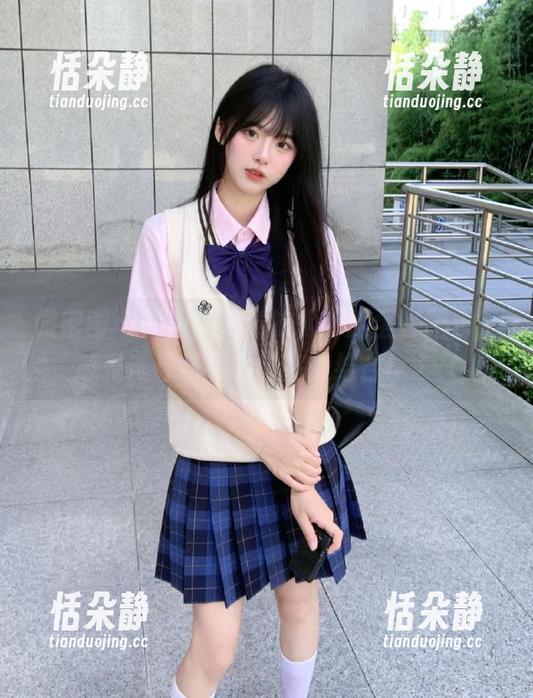 微密圈 - 探索周妍希的水手服全套图包，感受青春与活力的完美结合！.txt