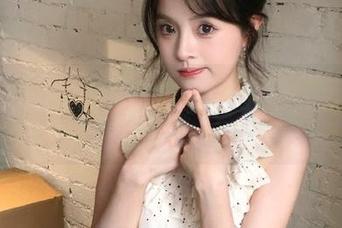 唐韵写真 – 精选佳佳圣诞美图，看到后你会怀疑自己是不是见过最美的风景！.txt