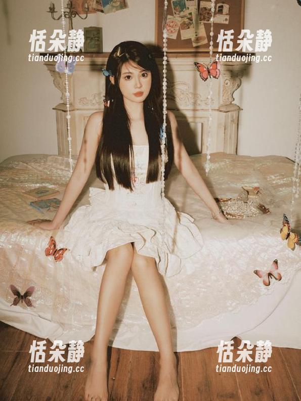 唐韵写真 - 嘉嘉灰丝私房写真合集：与众不同的艺术表达，尽在其中.txt