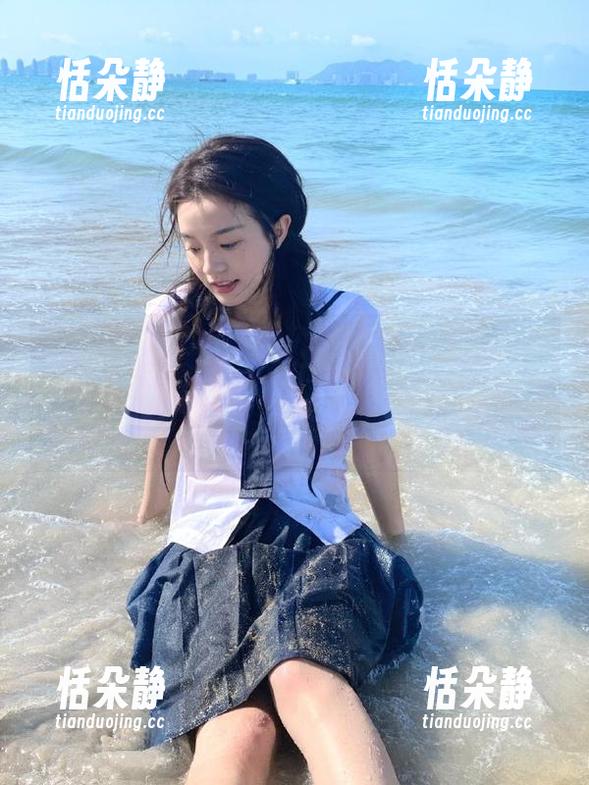 嗲囡囡-小Kaili小丁丁 嗲囡囡 - 小Kaili小丁丁女王:用原图与图册讲述的绚丽人生,引领时尚潮流的代言人.txt