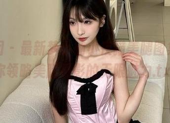 嗲囡囡 – 最新梦小楠小夜猫美腿图集，带你领略美腿摄影的无限魅力.txt