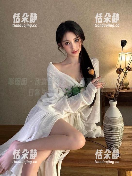 嗲囡囡 - 欣赏西门小玉的高清照片，揭开日常生活的奇妙瞬间！.txt