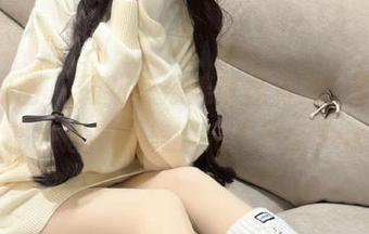 壹吻映画 – 最新辣辣连衣裙写真，带你领略性感与甜美的完美结合.txt
