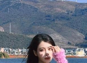 头条女神 – 牛奶浴中恬静的李梓熙，精选图片下载，带你领略她的柔美气质.txt