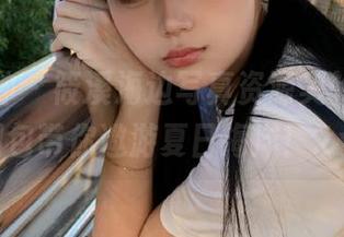 头条女神 – 筱溪海边写真资源美轮美奂，图包带你遨游夏日海洋！.txt