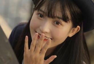 头条女神 – 蔡楠心中の女神影像：下载原图，探寻她不为人知的故事.txt