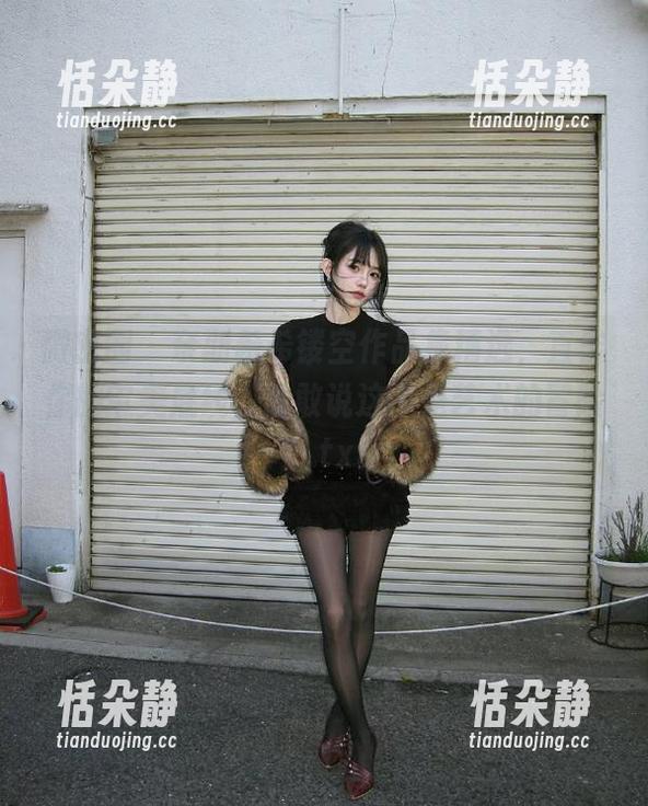 微密圈 - 奈斯希希镂空作品集精选，直击你的审美底线，谁敢说这不是艺术的冒险？.txt