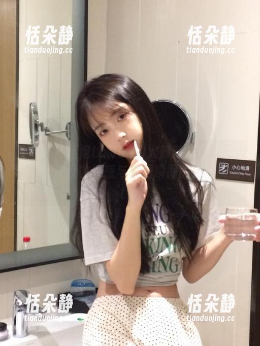 微密圈 - 姐姐Lalion的火辣辣的情：高清写真，浓烈的情感与美丽瞬间的完美交融.txt