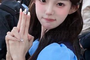 精选孙乐乐(손예은)DJAWA圣诞特别篇2021壁纸合集，欢庆佳节的幸福画像.txt