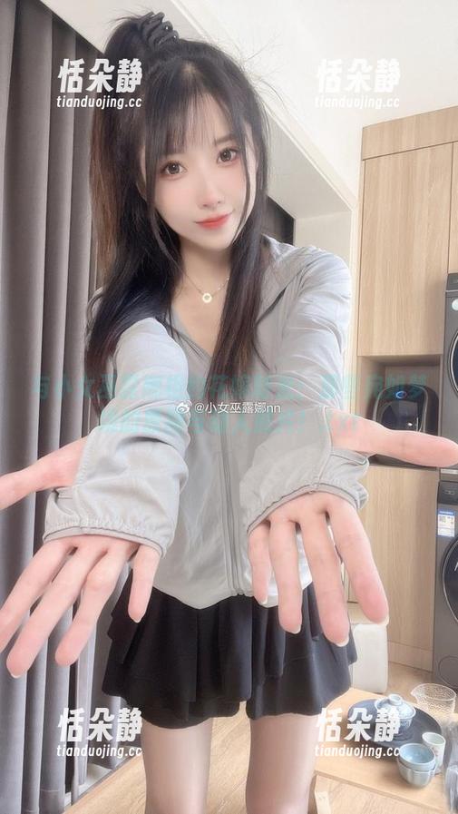 与小女巫露娜相约花嫁时光：那些宛如梦境的原图与动人照片！.txt