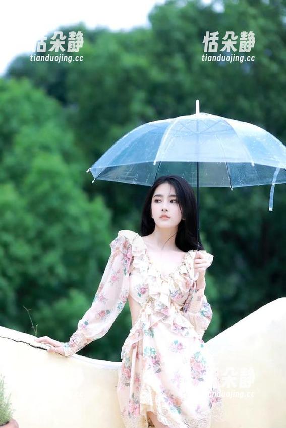尤果网-一只香蕉船 尤果网 - 用“一只香蕉船眼镜”写真套图告诉你:眼镜也能让人眼前一亮,不是梦!.txt