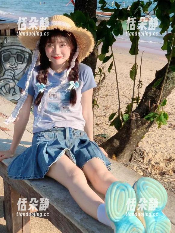 尤果网 - 捕捉研依的瞬间之美：高质量秘书作品下载，一起来欣赏吧.txt