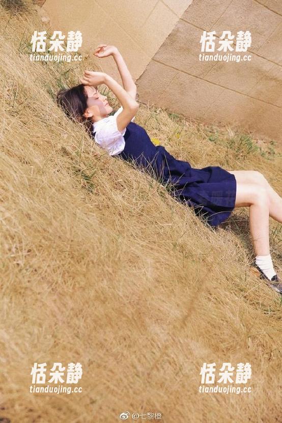 尤果网 - 无圣光的笑笑教室，春暖花开的写真图片让人心醉不已.txt