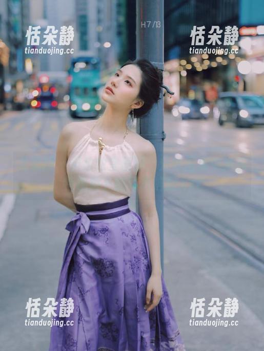 尤果网 - 贝拉教室画廊：分享图库中她独特视角下的写真捕捉.txt