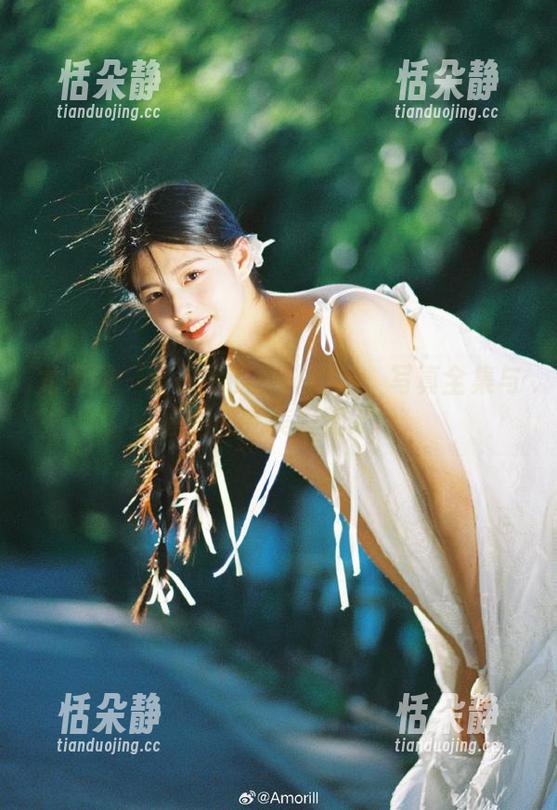 尤果网 - 金子熙的棉袜幻想：写真全集与原图的完美呈现.txt