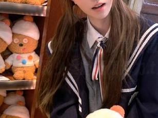 尤蜜荟 – 感受little贝壳的灵动清纯，最新美图展现少女的无限活力.txt