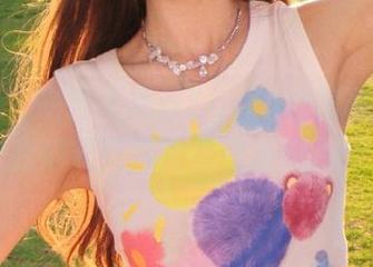 尤蜜荟 – 来自尤妮丝Egg的短裙写真，让我们欣赏她的美图系列.txt