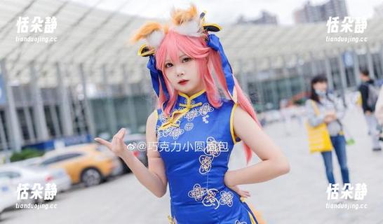 捕捉清纯瞬间，巧克力小圆面包最新图集曝光，带你感受甜蜜氛围！.txt