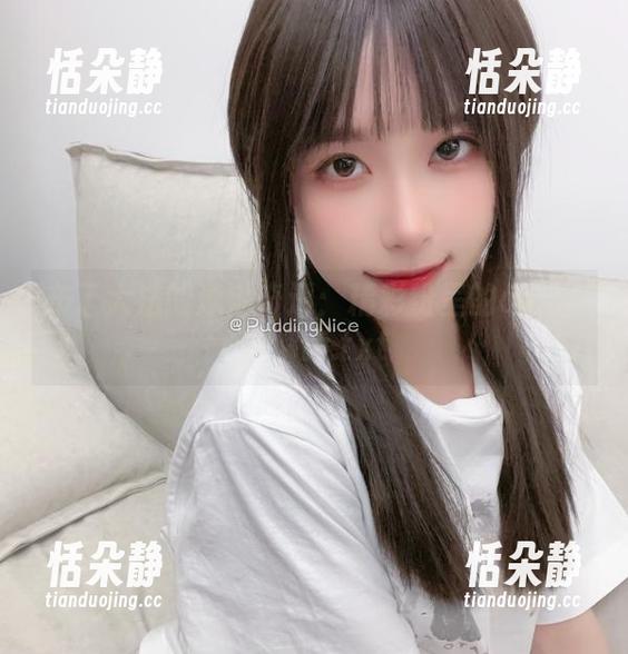 布丁大法的泳池奇遇：精彩纷呈的cos图片解读.txt