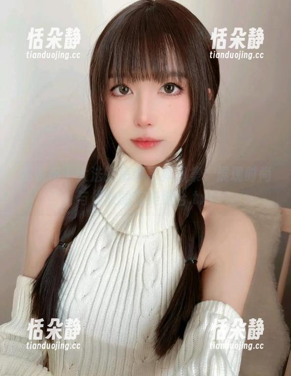 布丁大法 感受布丁大法的吊带写真图集,展现时尚与优雅的完美结合.txt