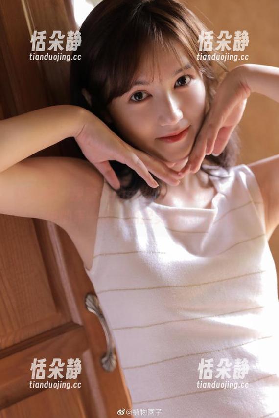 御女郎 - 探索Sugar梁莹兔女郎写真全集中的每一帧，捕捉美丽瞬间.txt