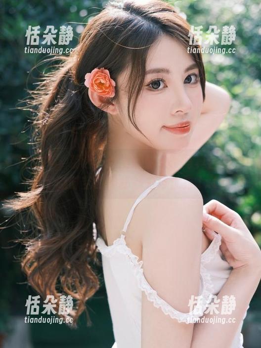 推女神-张雨涵 推女神 - 精选“张雨涵修女”写真合集:穿越时空的神秘魅力与优雅.txt
