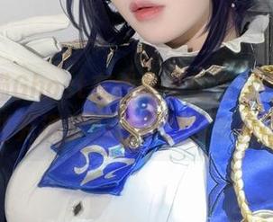 无影喵喵Ghost在线分享她的蓝色作品，探索那些充满梦幻色彩的摄影瞬间！.txt