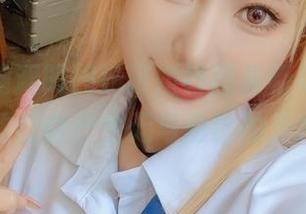 星澜是澜澜叫澜妹呀婚纱图集新更新，婚纱与她的结合产生无与伦比的艺术感.txt