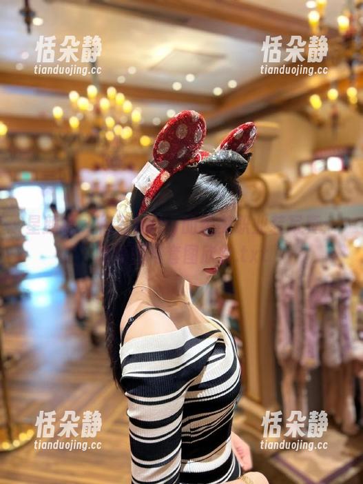 星颜社 - 佟蔓baby的绝美职业装写真：附原图与套图欣赏.txt